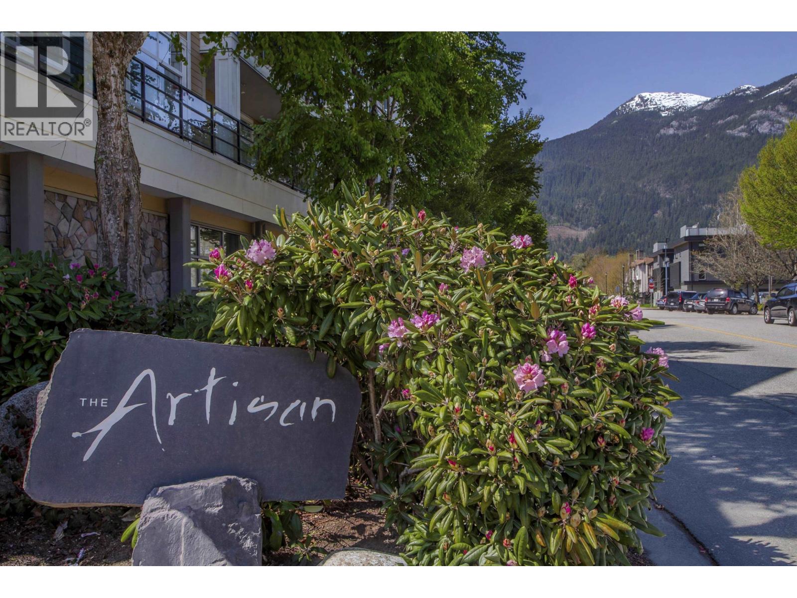 207 1336 MAIN STREET, Squamish