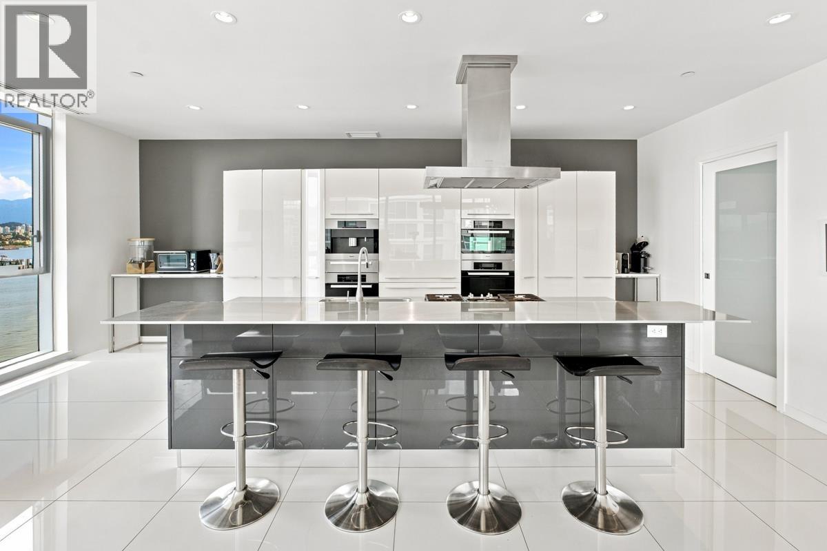 1701 277 THURLOW STREET, Vancouver