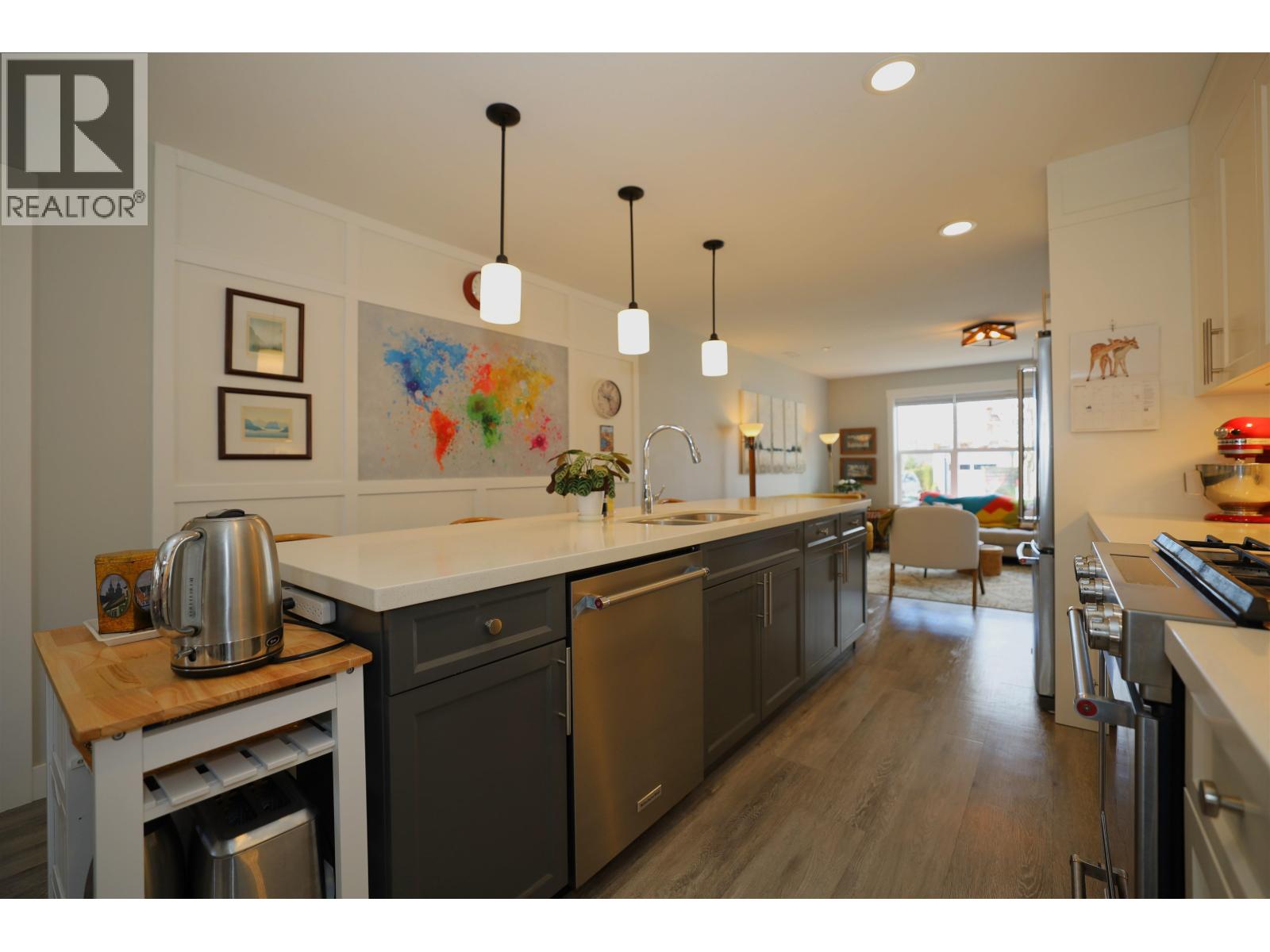 766 COOPER LANE, Gibsons