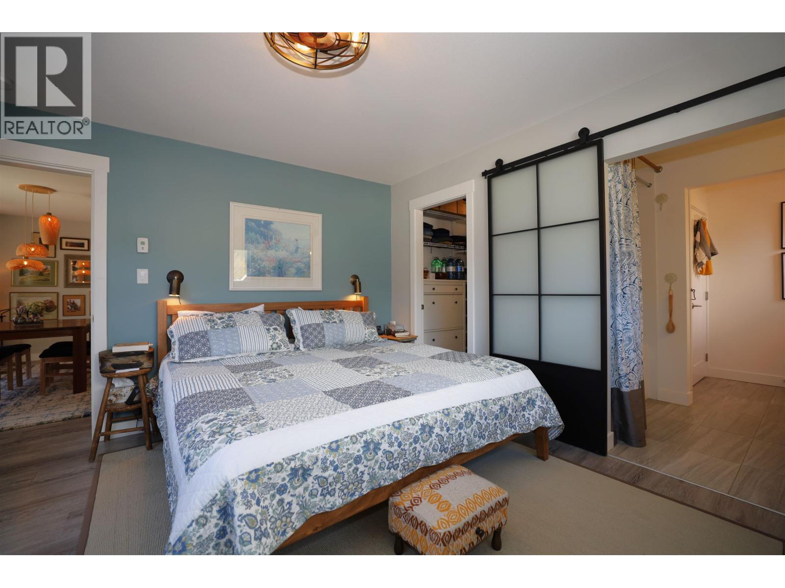 766 COOPER LANE, Gibsons
