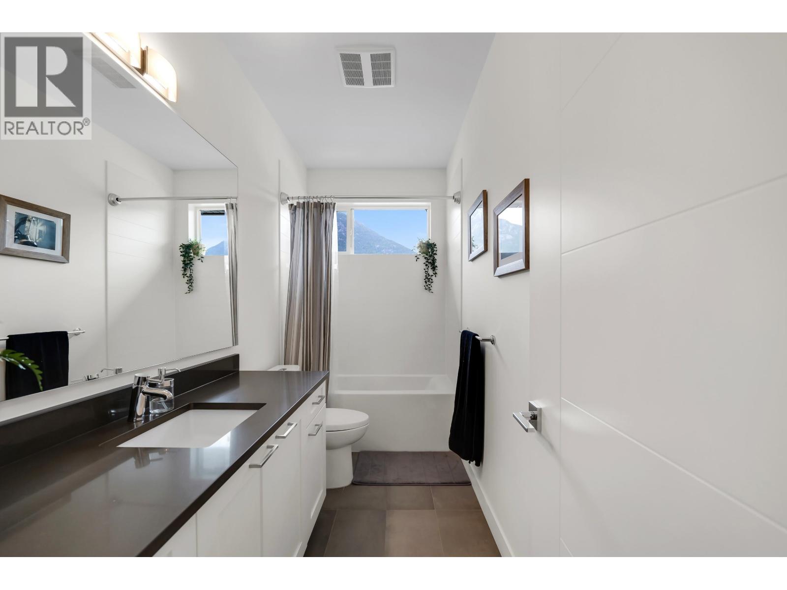 39224 CARDINAL DRIVE, Squamish