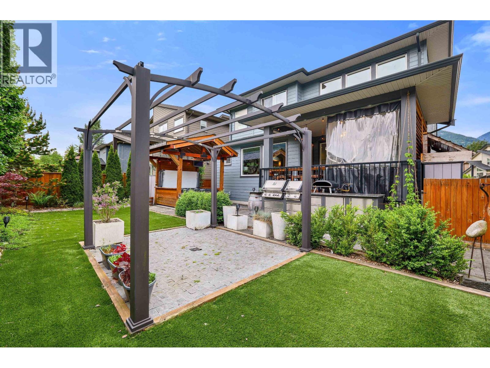 39224 CARDINAL DRIVE, Squamish