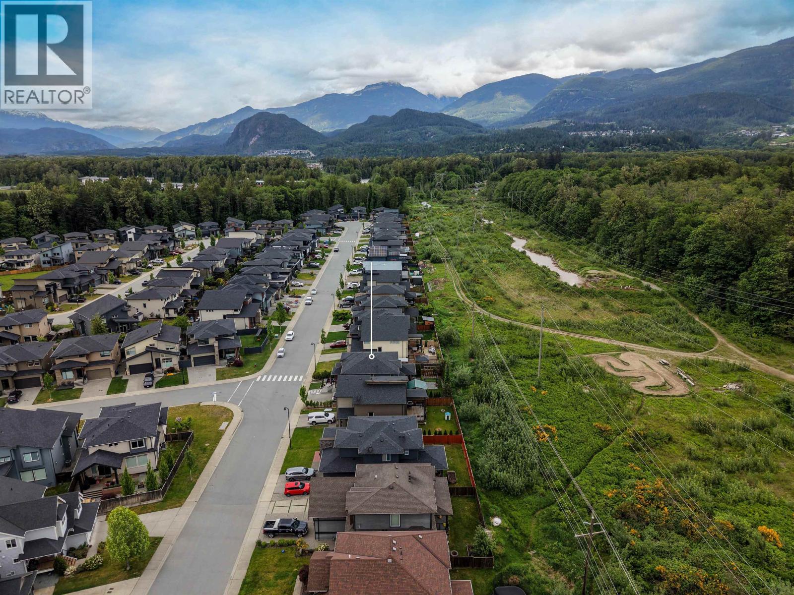39224 CARDINAL DRIVE, Squamish
