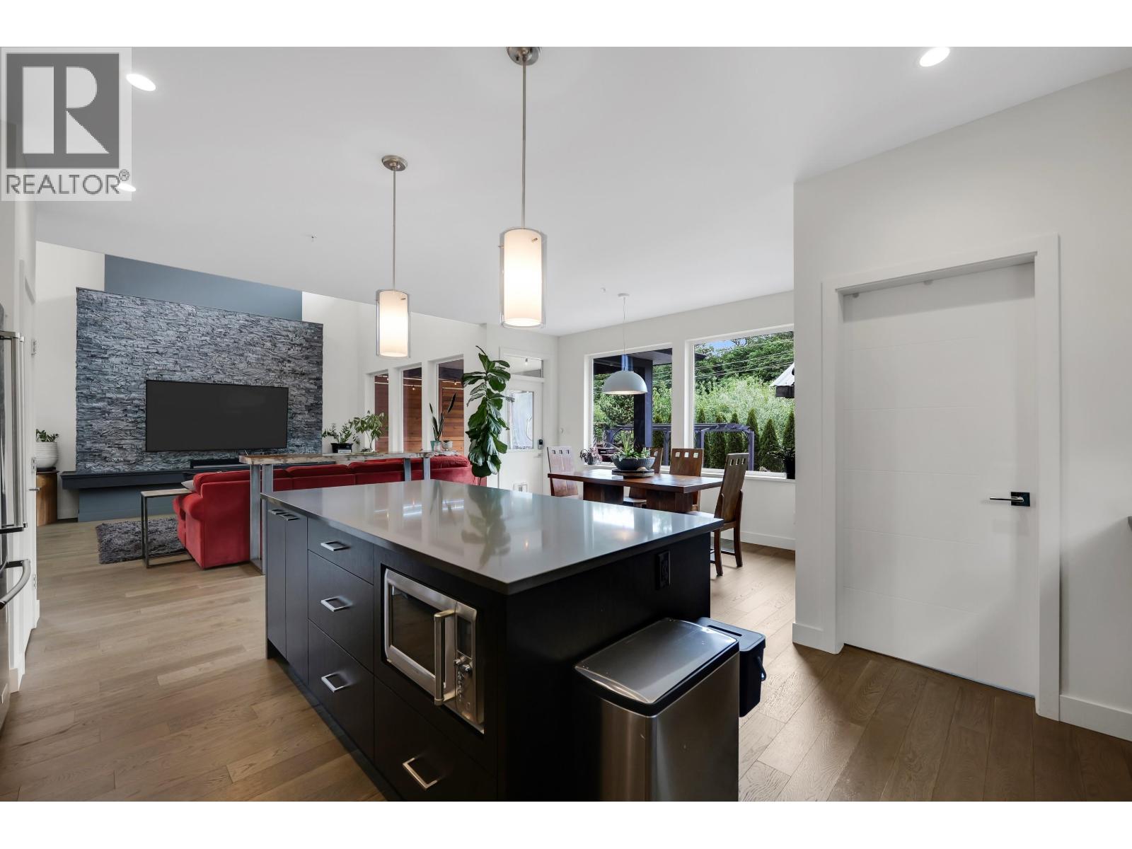 39224 CARDINAL DRIVE, Squamish