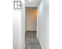 Basement - 120 Greenbelt Crescent, Richmond Hill, ON L4C5R8 Photo 16