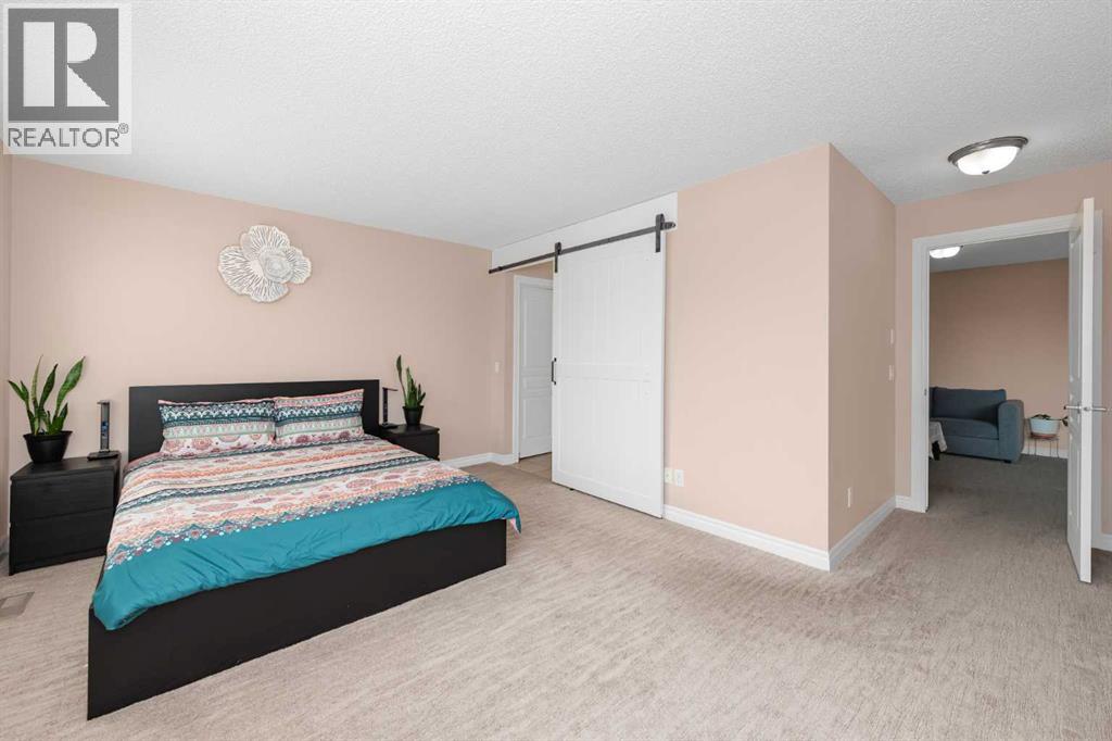 135 Kincora Drive NW - 28