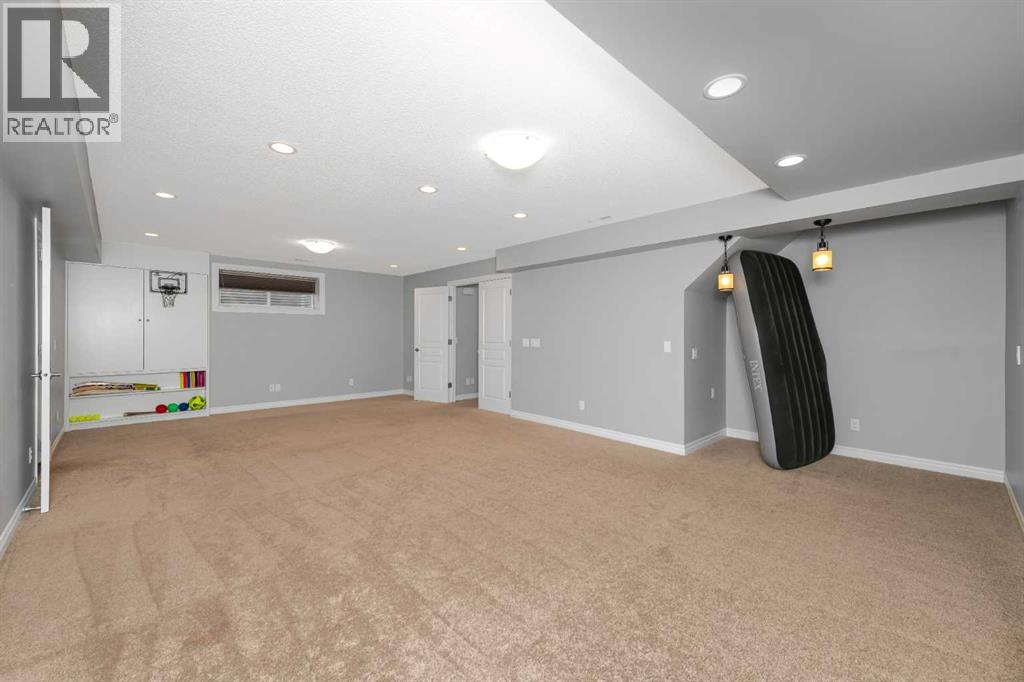 135 Kincora Drive NW - 40