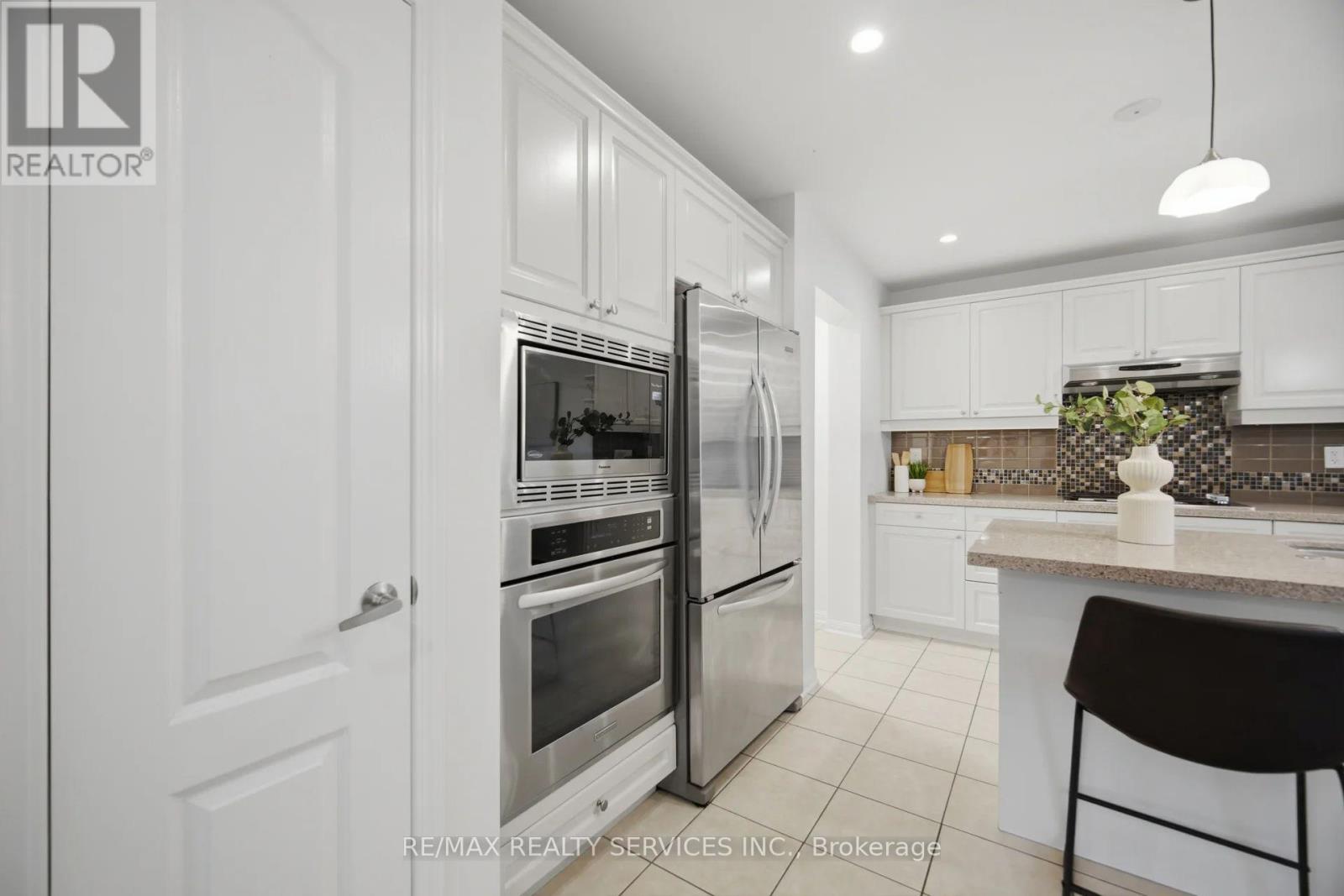454 GRENKE PLACE - 14