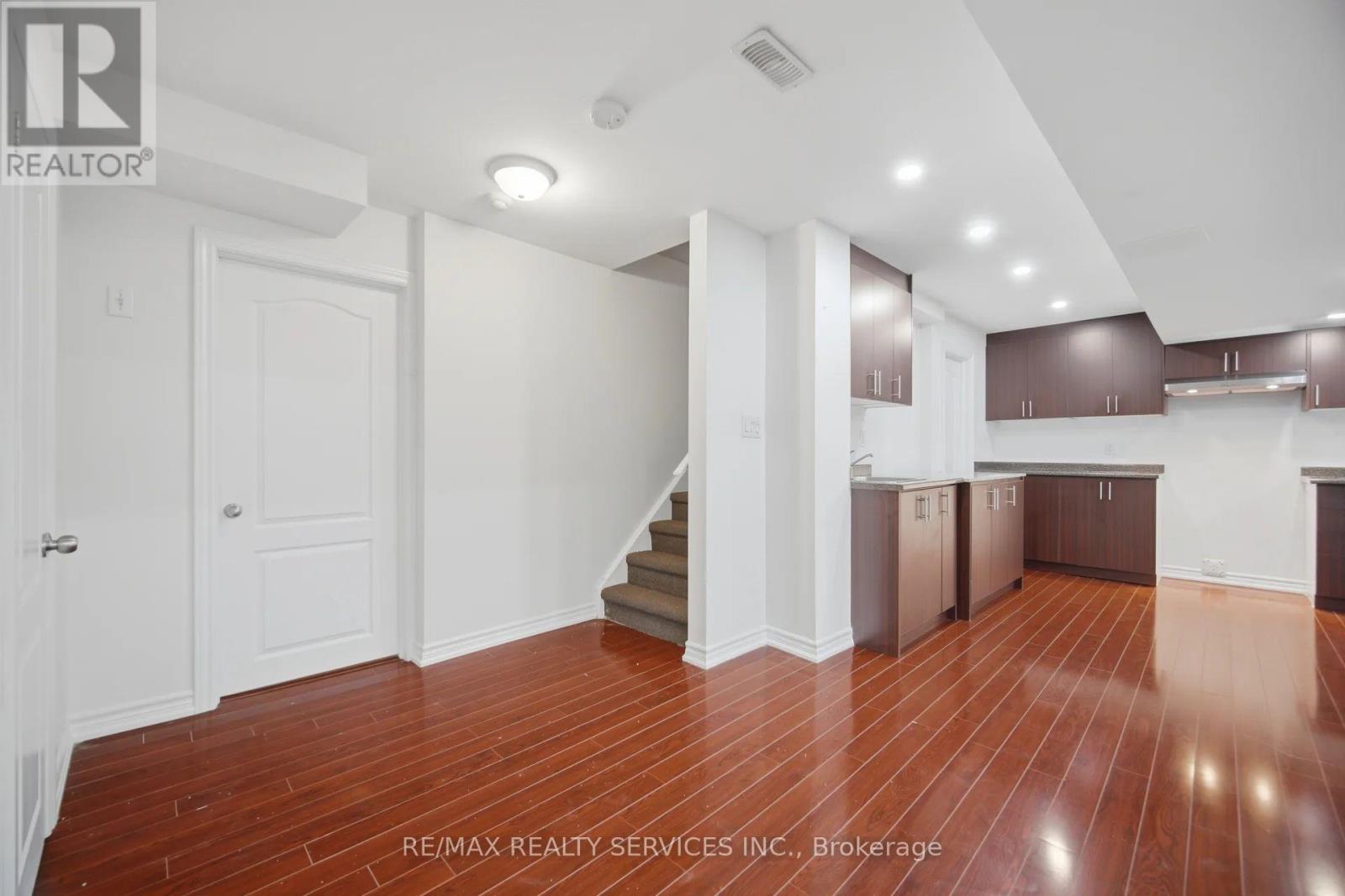 454 GRENKE PLACE - 30