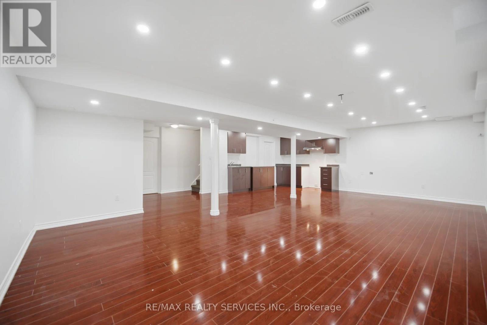 454 GRENKE PLACE - Image 37