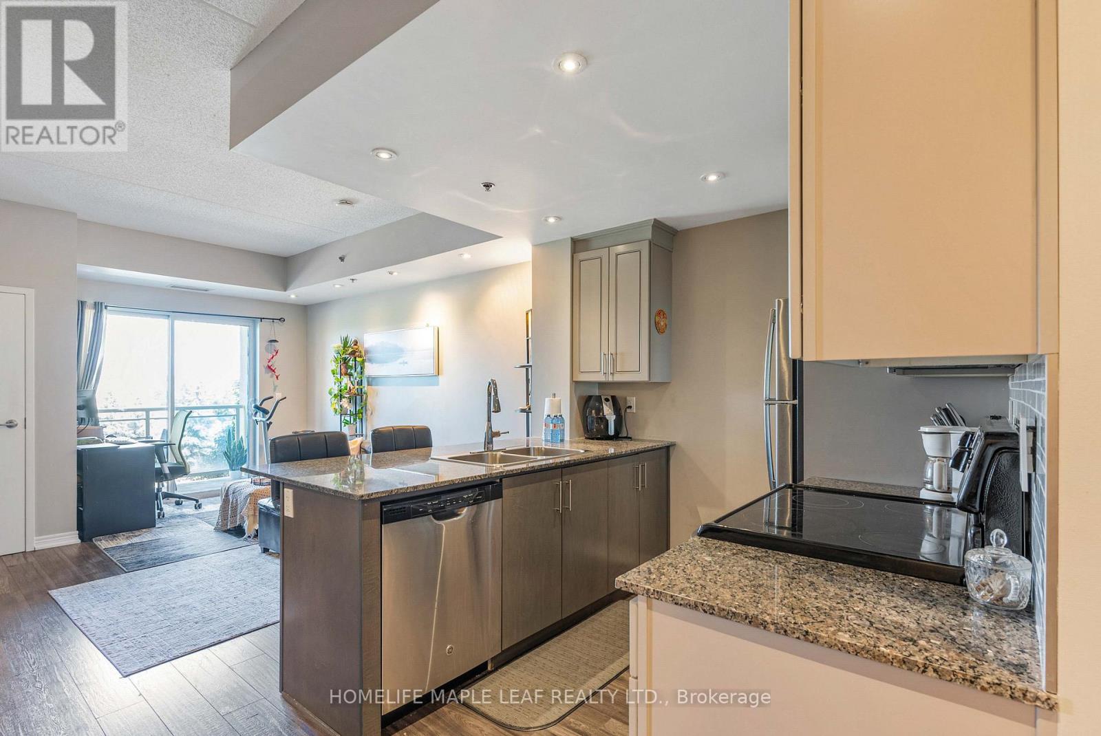 #307 1421 COSTIGAN ROAD - 17