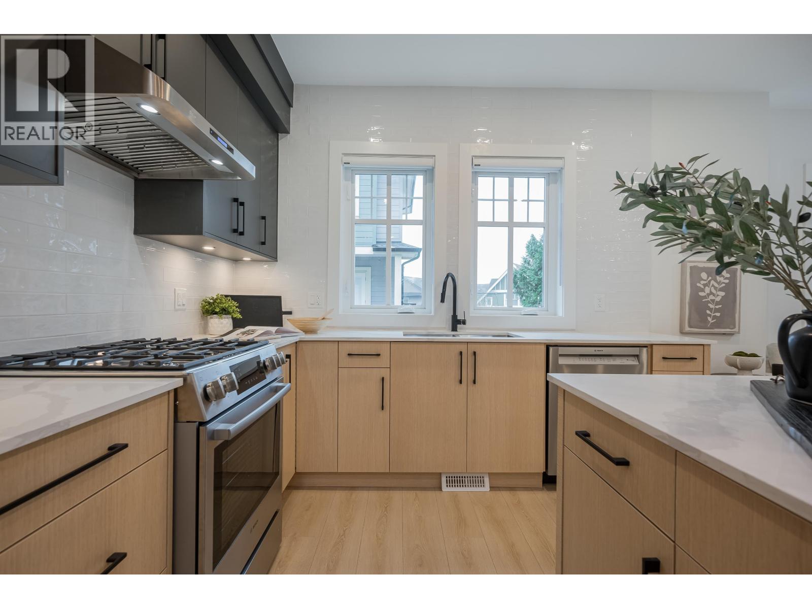 3 4829 48 AVENUE, Ladner