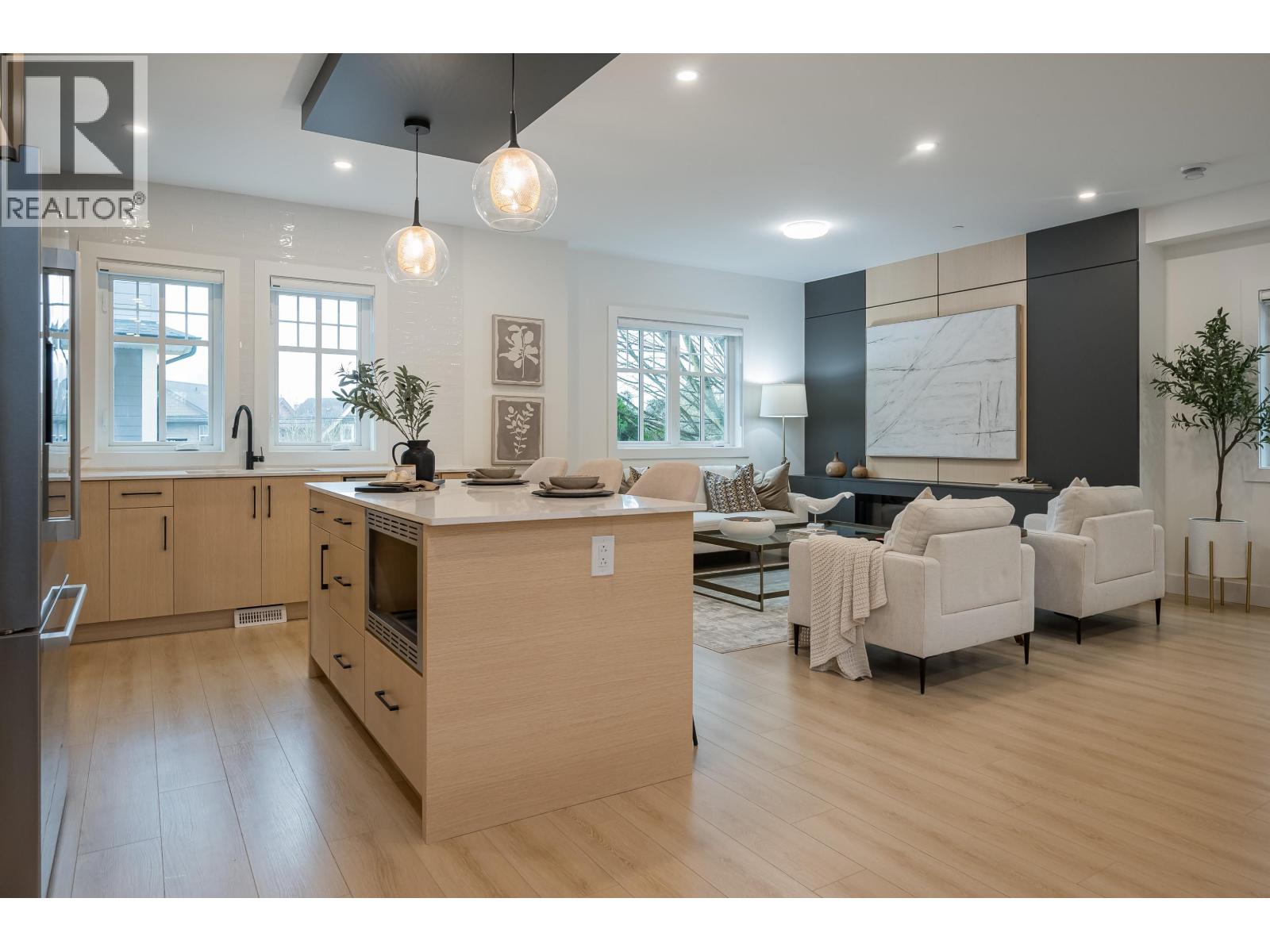 3 4829 48 AVENUE, Ladner