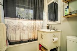 158 Glenwood Crescent, Winnipeg, MB R2L1J6 Photo 15