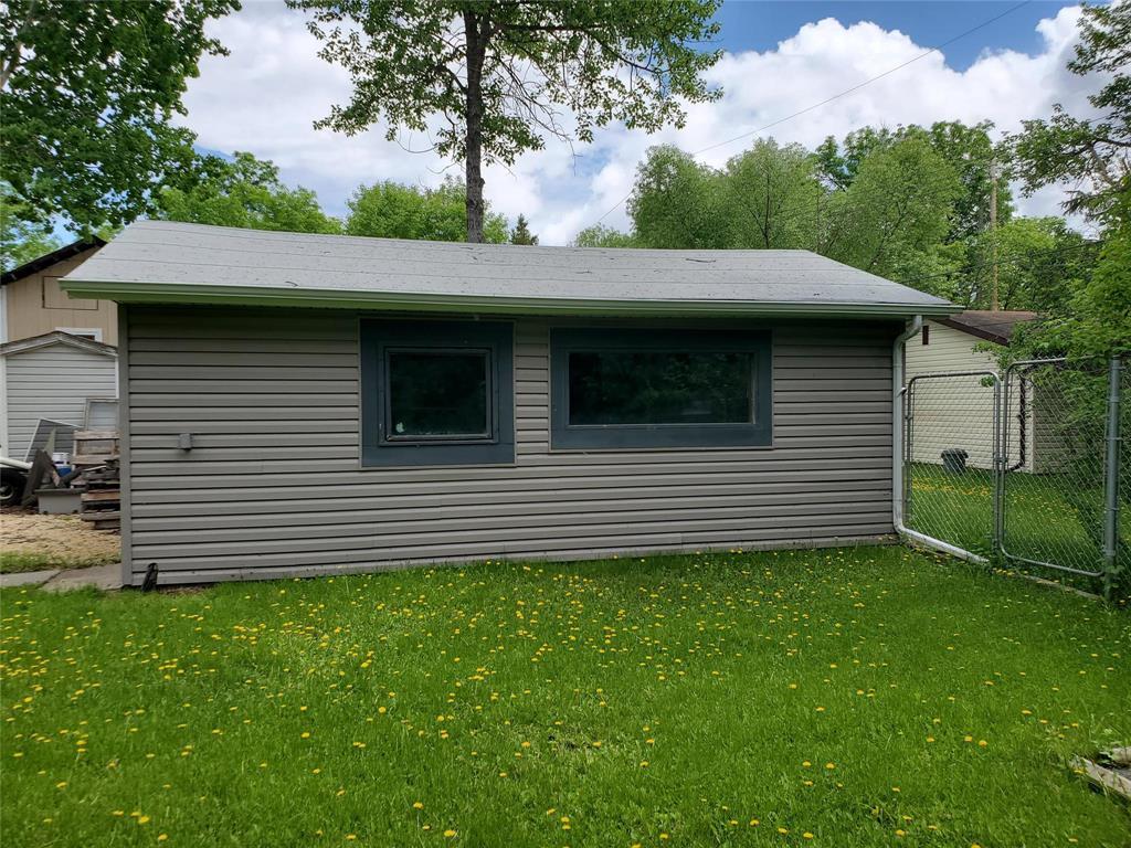 310 BOYD Avenue, Petersfield, Manitoba, R0C2L0, Petersfield, Manitoba — photo 3 of 5