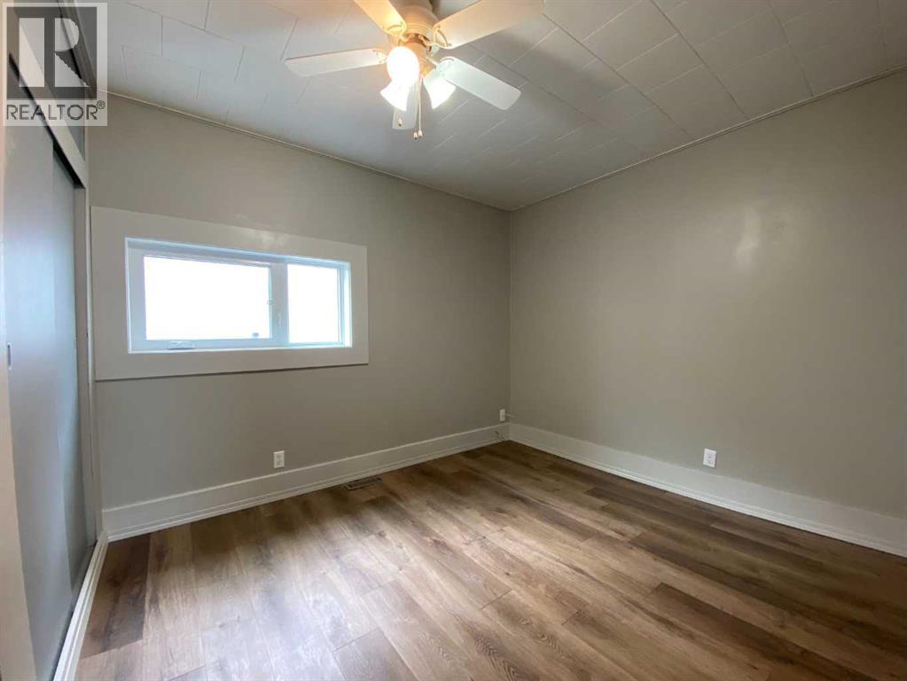 705 227 Street - Image 17