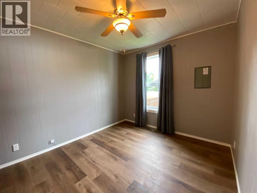 705 227 Street - 15