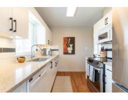 90 15020 66a Avenue, Surrey, BC V3S2A5 Photo 9