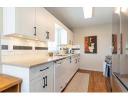 90 15020 66a Avenue, Surrey, BC V3S2A5 Photo 8