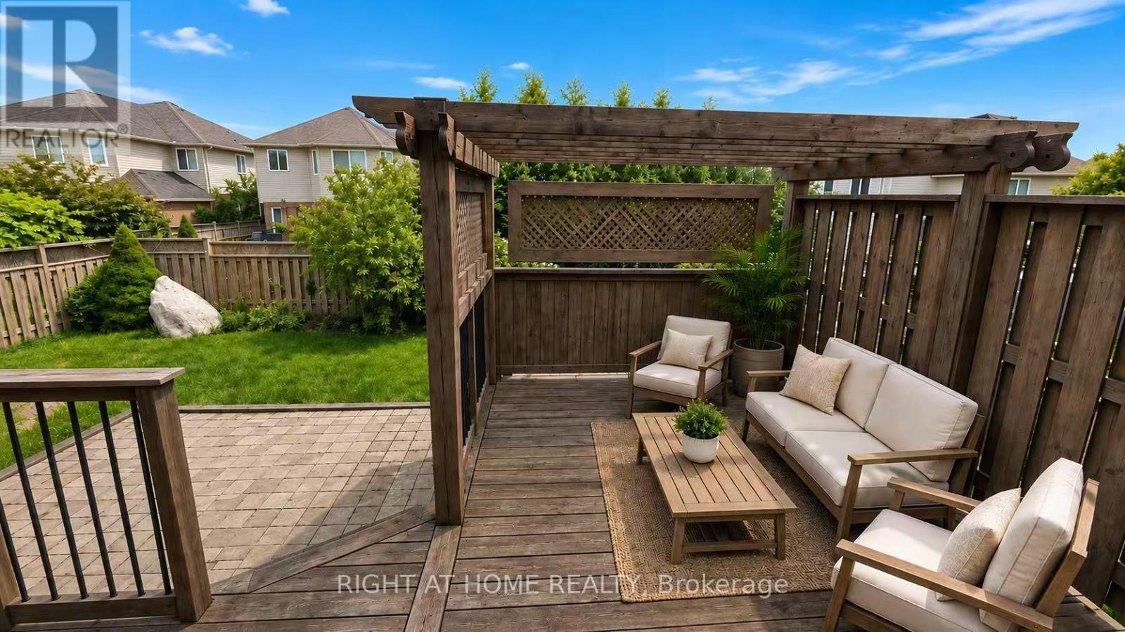 882 KETTLERIDGE STREET - 18