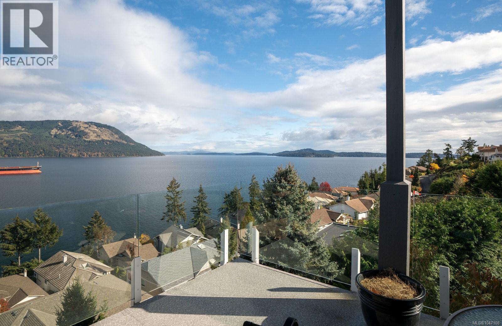 3697 Marine Vista - 12