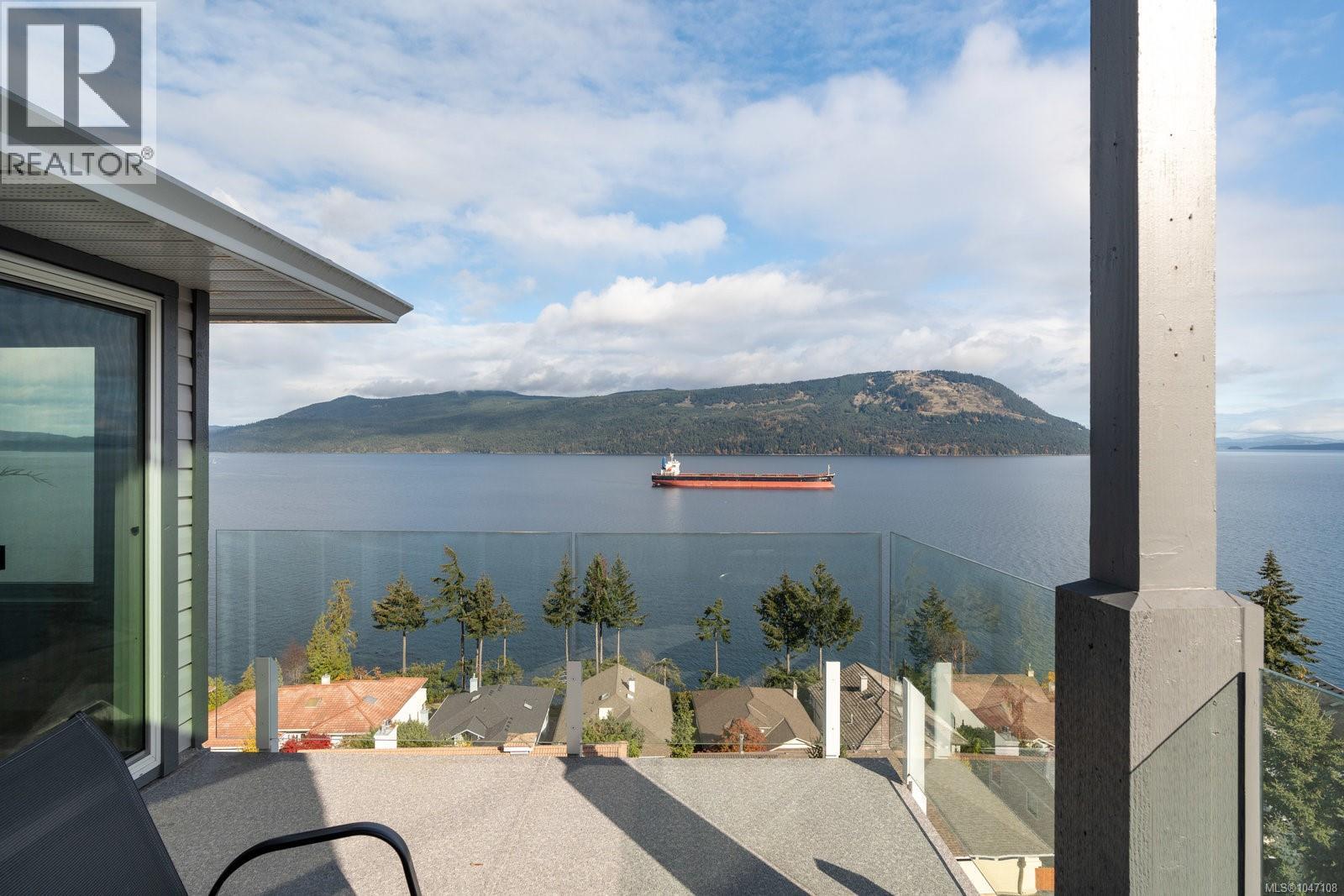3697 Marine Vista - 13