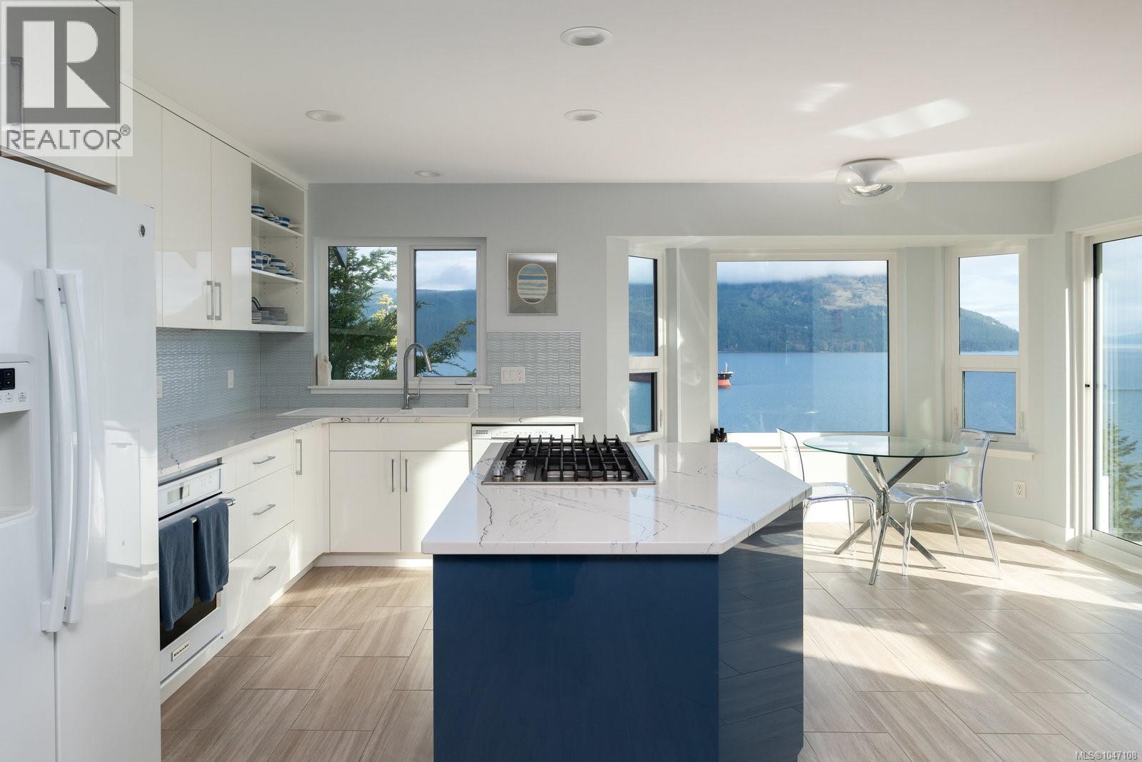 3697 Marine Vista - Image 18