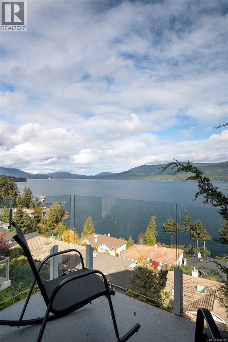 3697 Marine Vista - Image 20