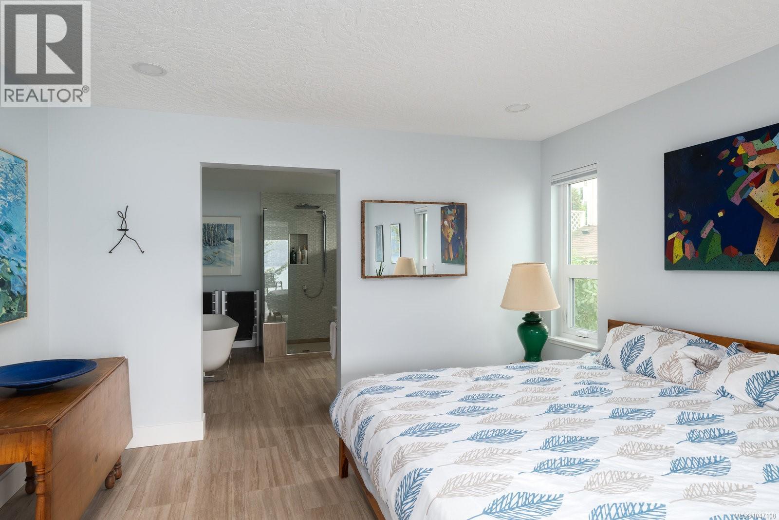 3697 Marine Vista - Image 21