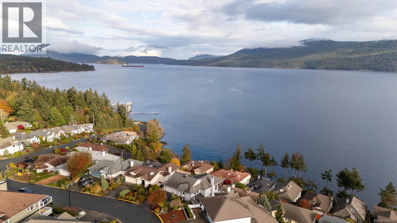 3697 Marine Vista - Image 48