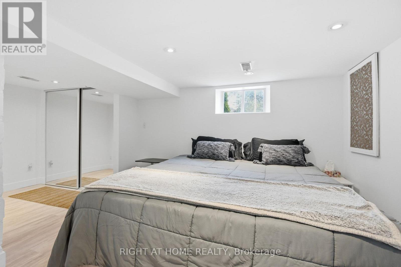 494 DONLANDS AVENUE - Image 30