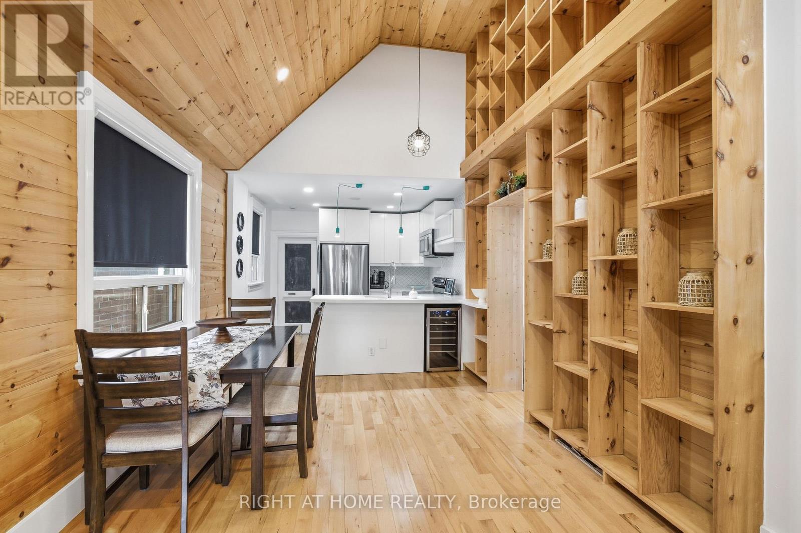 494 DONLANDS AVENUE - 8