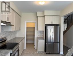 14 Mac Campbell Way, Bradford West Gwillimbury, ON L3Z4M7 Photo 16