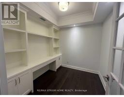 Kitchen - 711 - 15 Stollery Pond Crescent, Markham, ON L6C0Y4 Photo 6