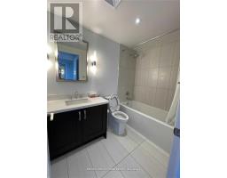 711 - 15 Stollery Pond Crescent, Markham, ON L6C0Y4 Photo 8