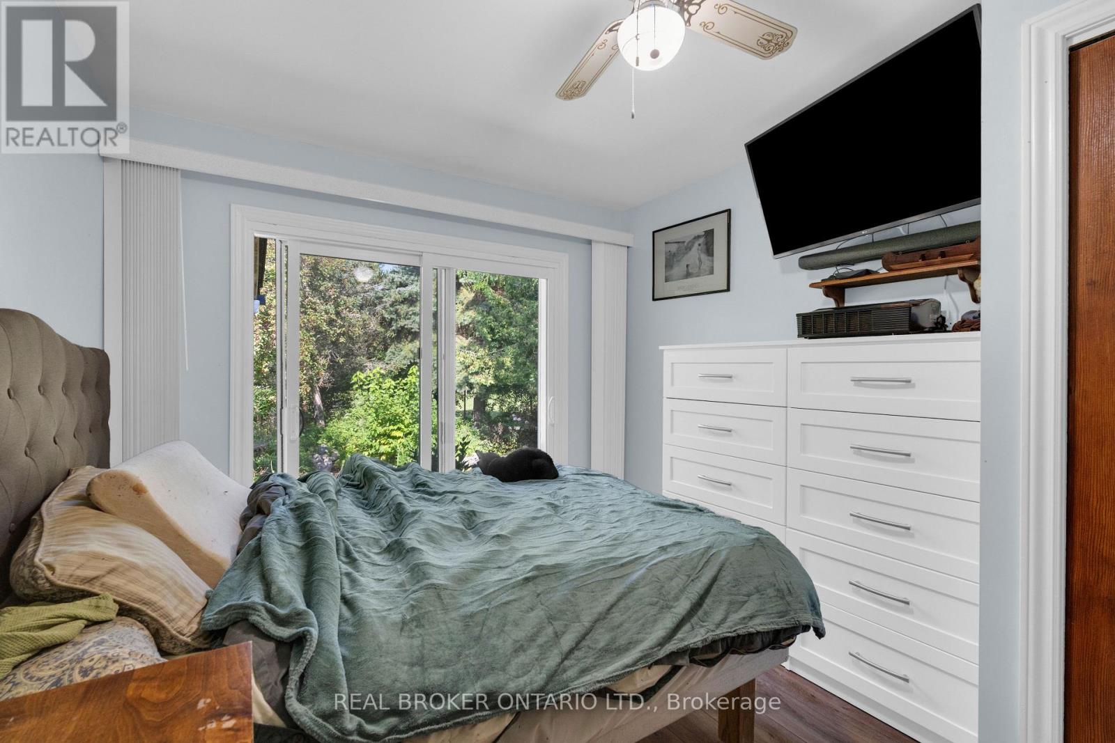61 BERNICK DRIVE - 16