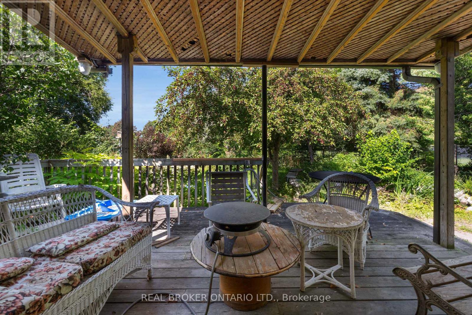 61 BERNICK DRIVE - 28
