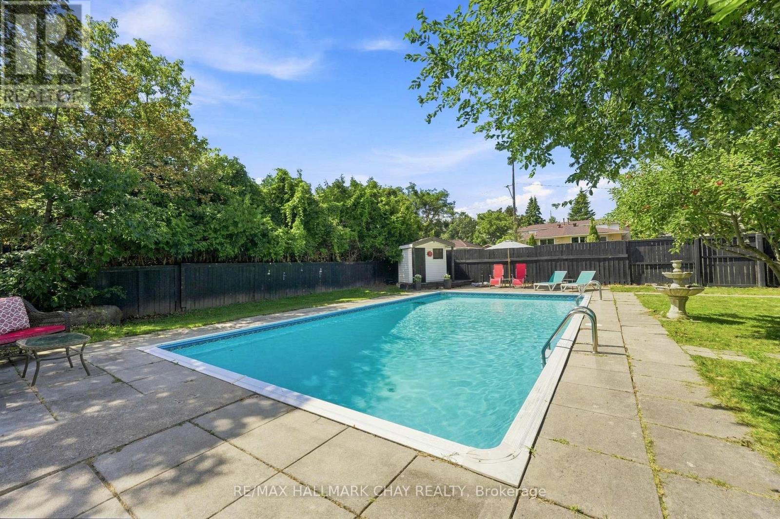 30 HARDING AVENUE - 2