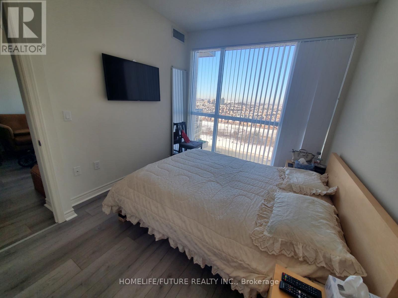 #2003 349 RATHBURN ROAD W - 10