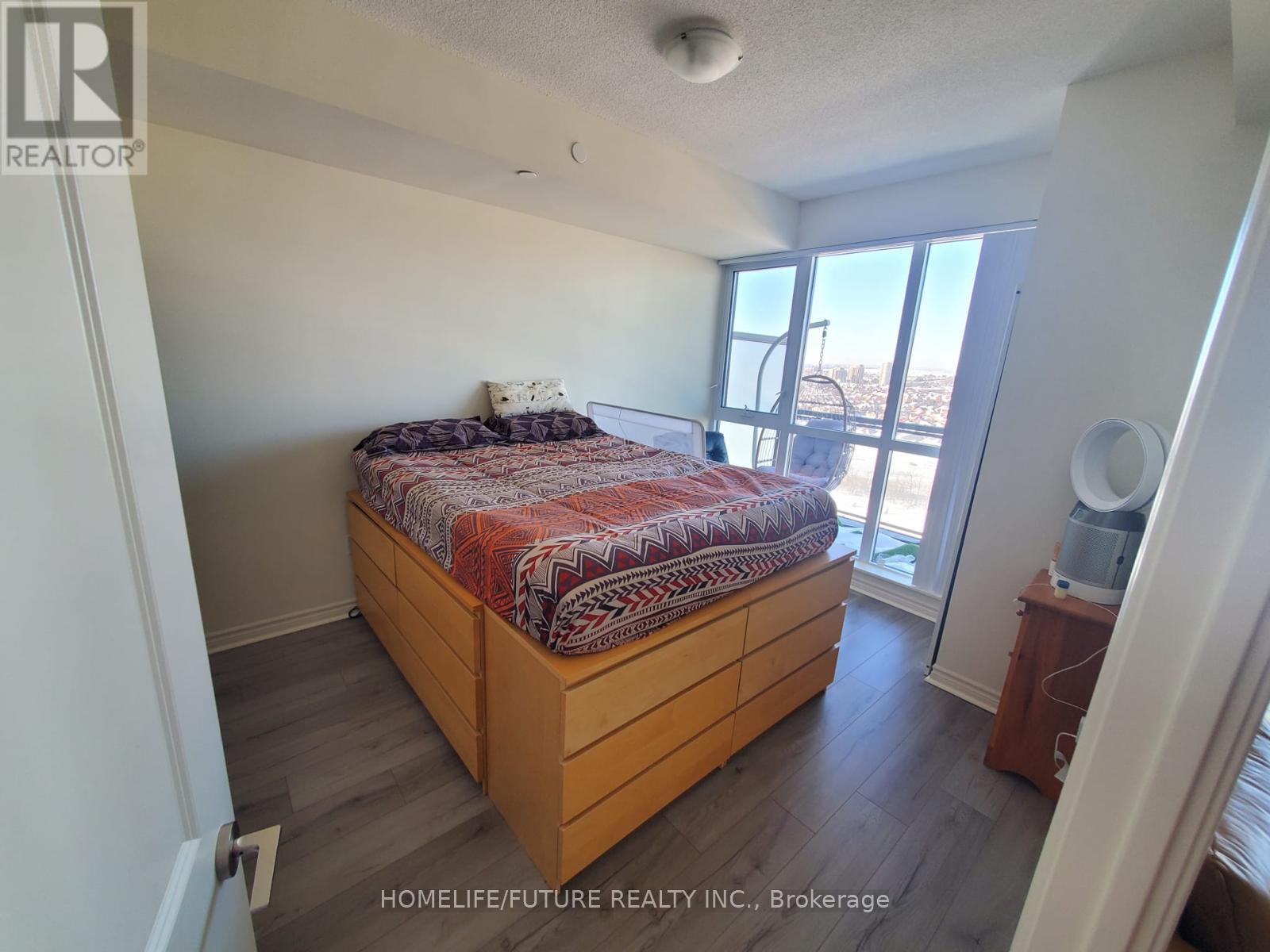 #2003 349 RATHBURN ROAD W - 15