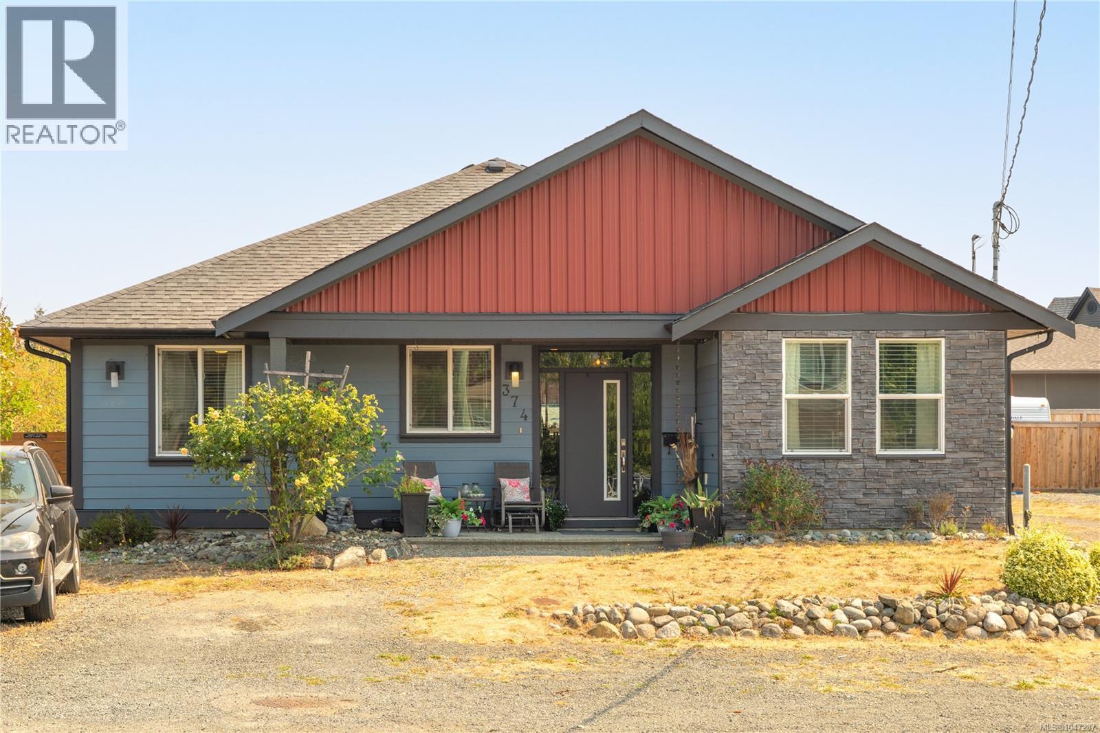 374 Shepherd Ave - 1