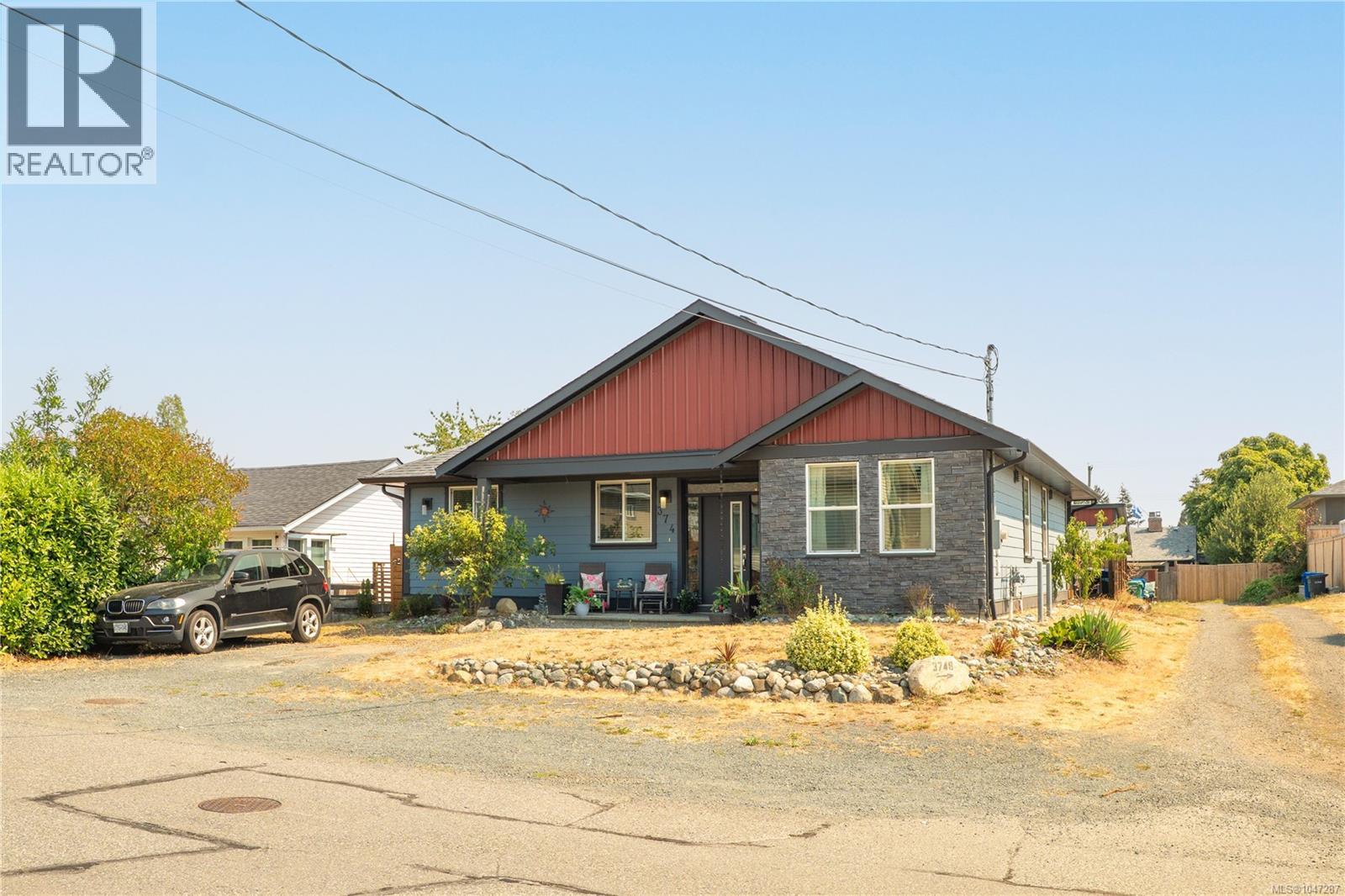 374 Shepherd Ave - 2