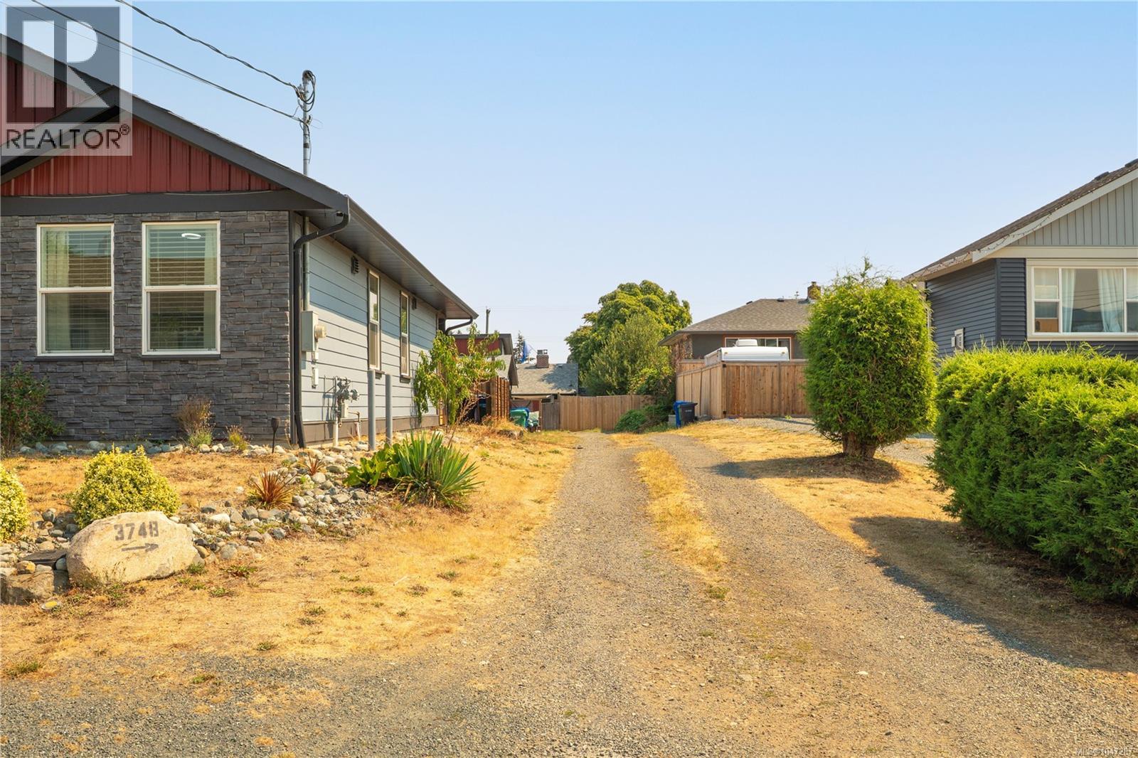 374 Shepherd Ave, Nanaimo