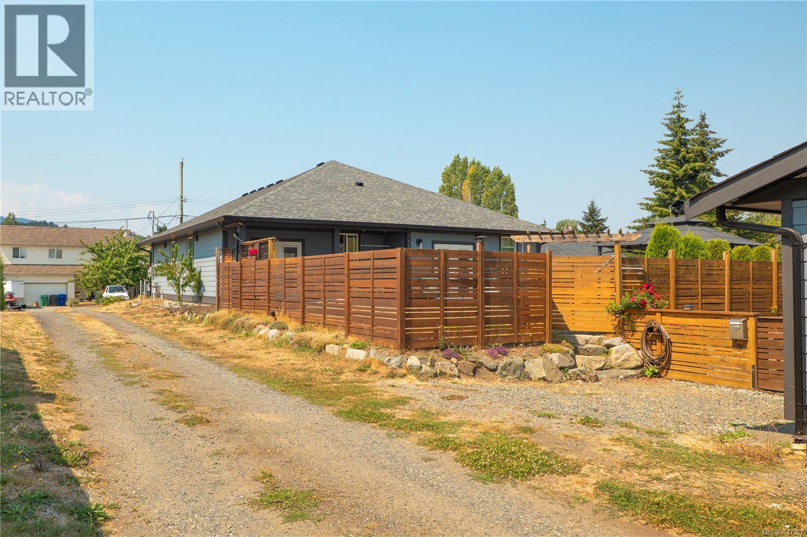 374 Shepherd Ave, Nanaimo