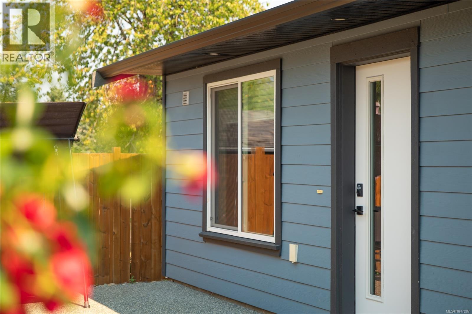 374 Shepherd Ave, Nanaimo