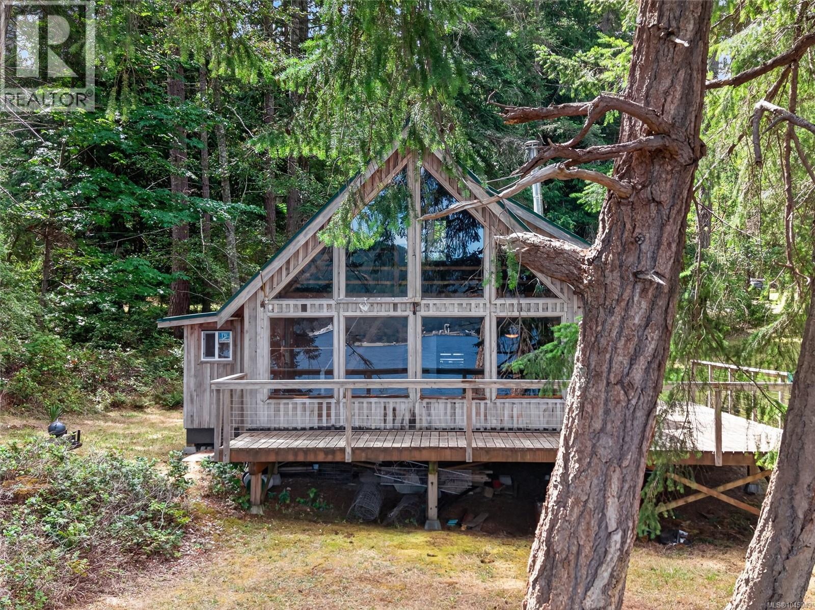 5150 East Rd, Denman Island