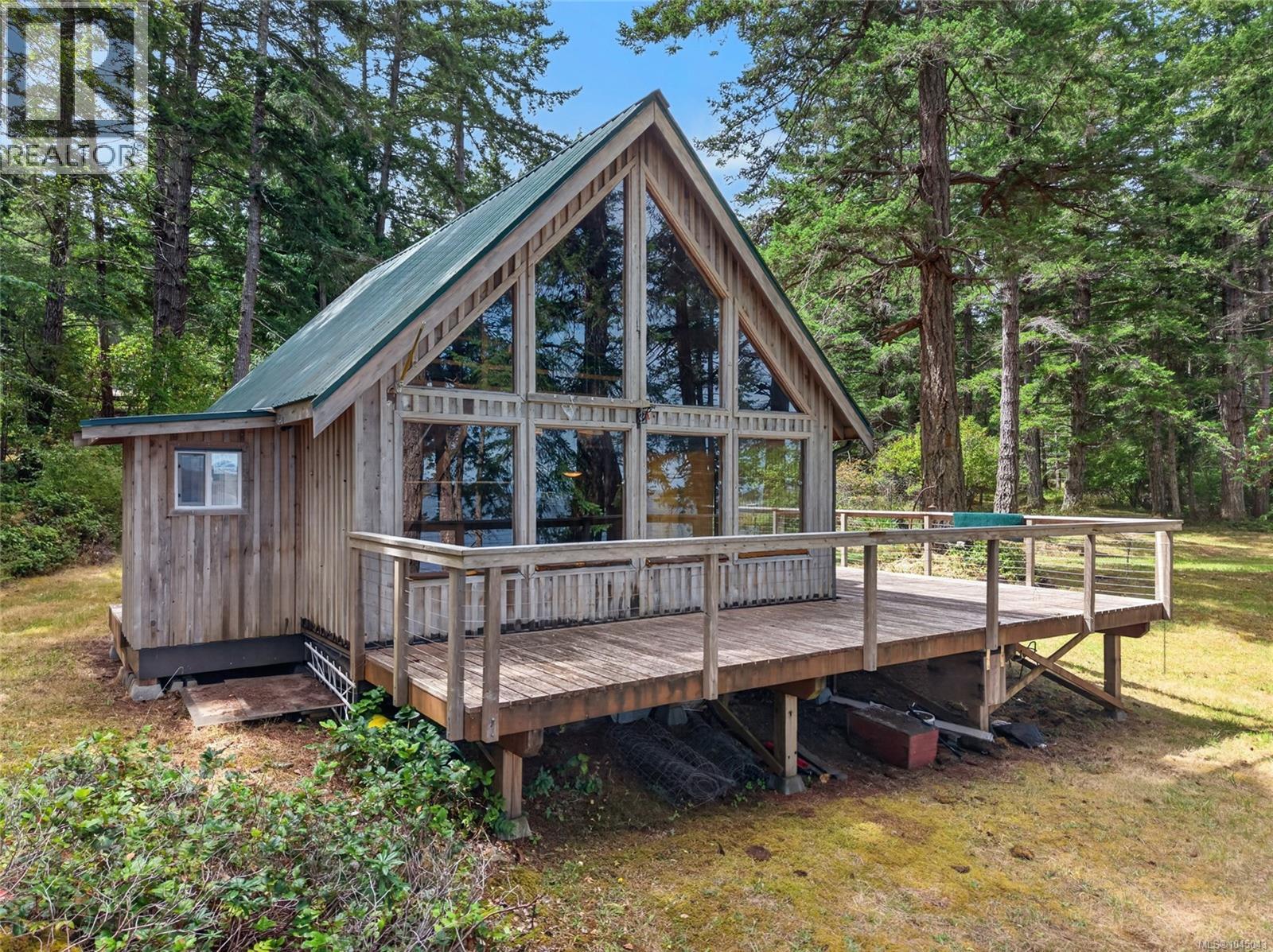 5150 East Rd, Denman Island