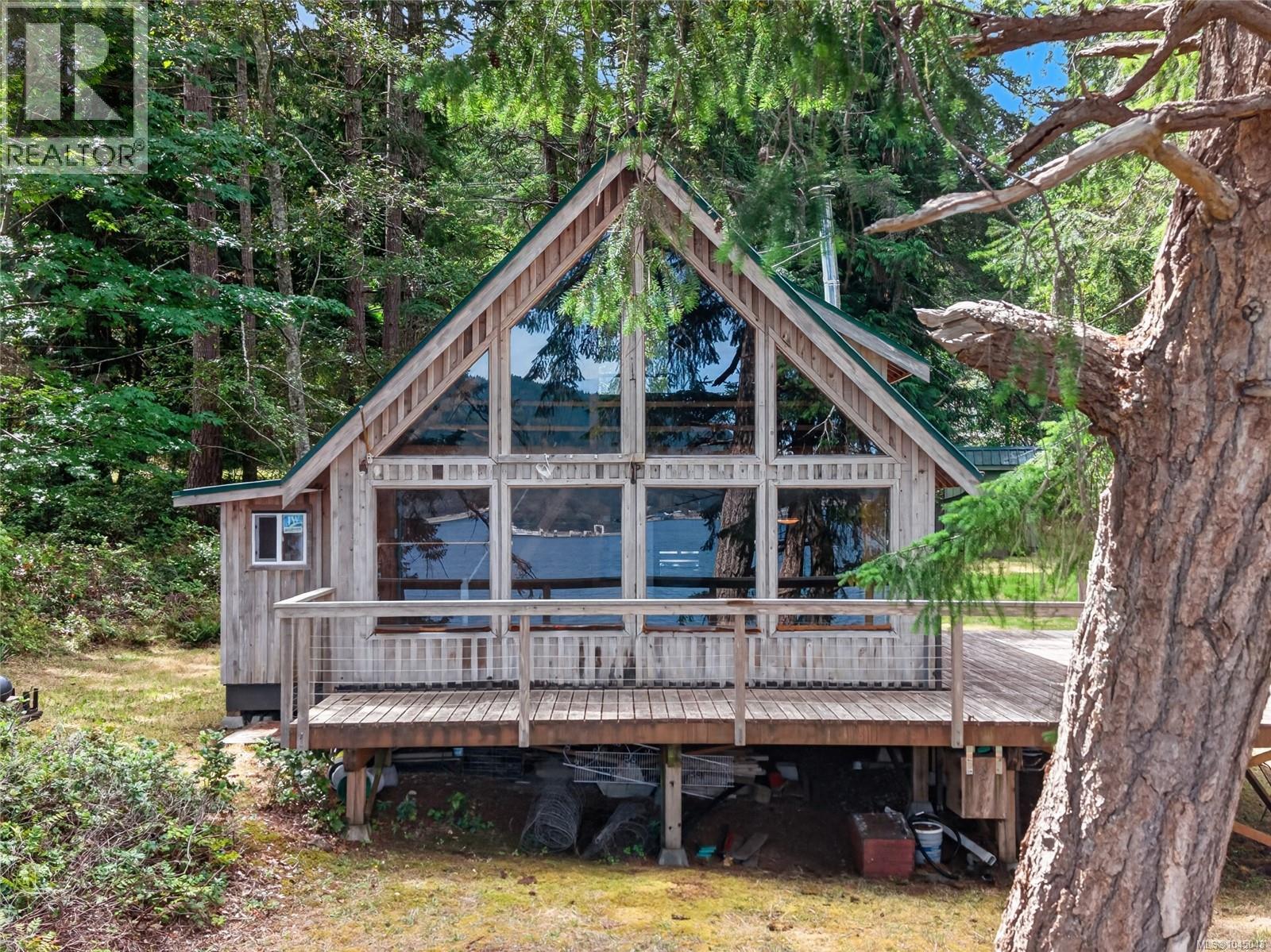 5150 East Rd, Denman Island