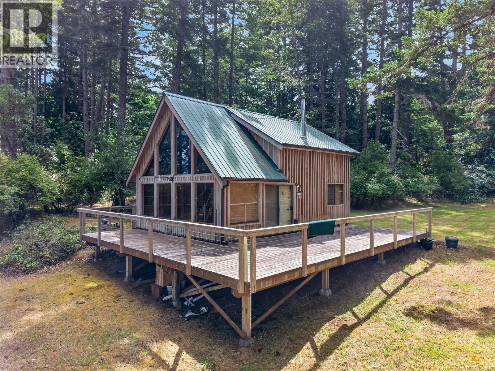 5150 East Rd, Denman Island