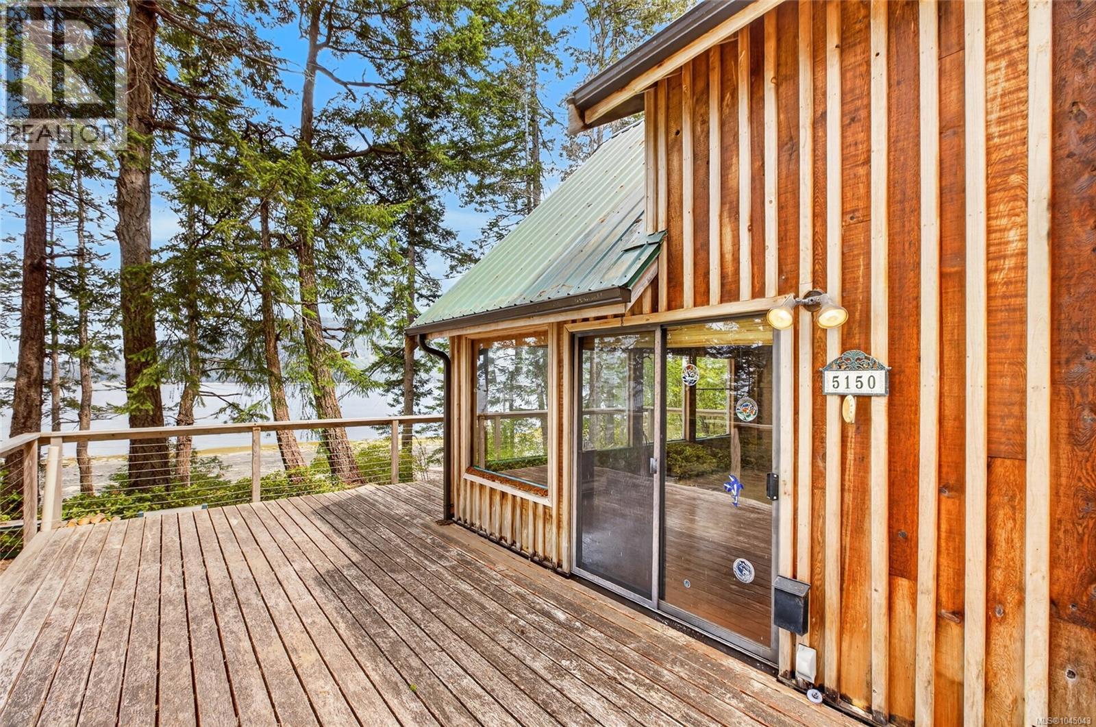 5150 East Rd, Denman Island